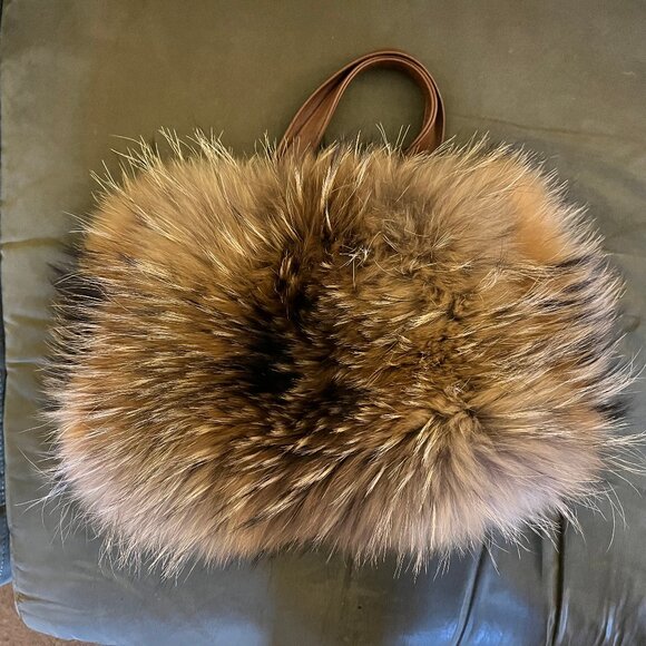 Vintage Real Fur Purse with Leather Straps - Picture 2 of 11